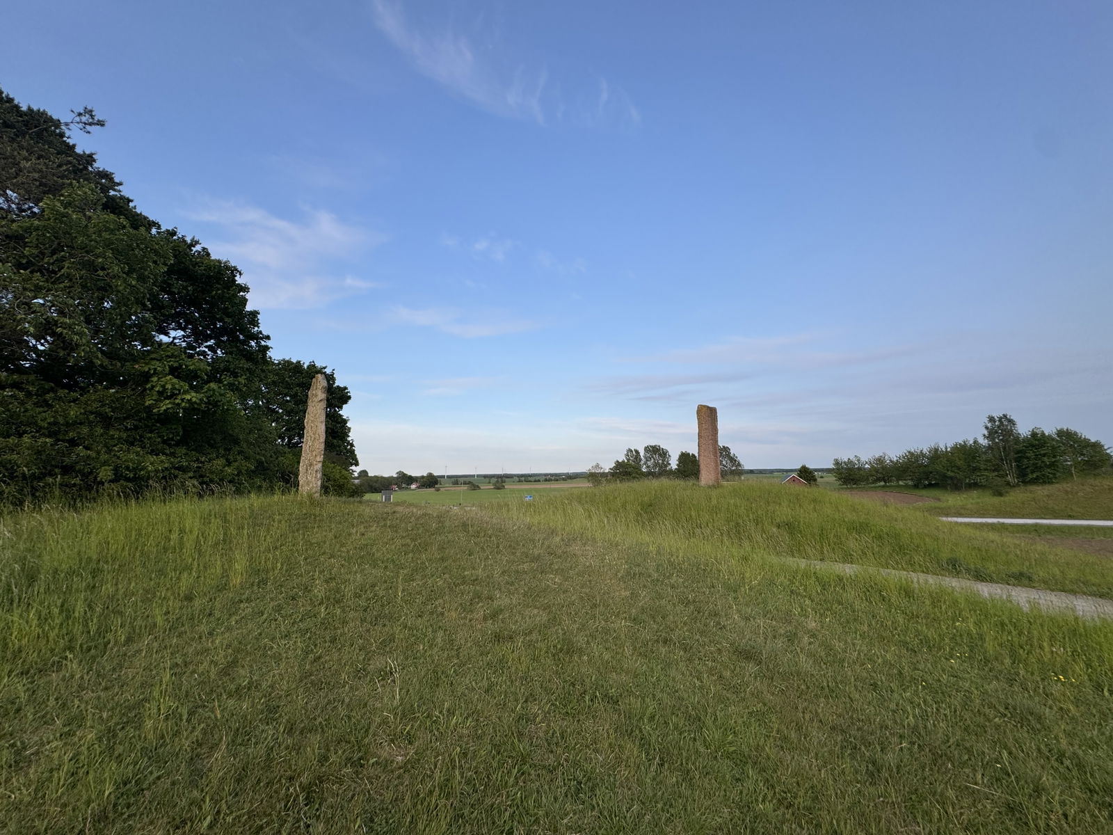 Källby hallar
