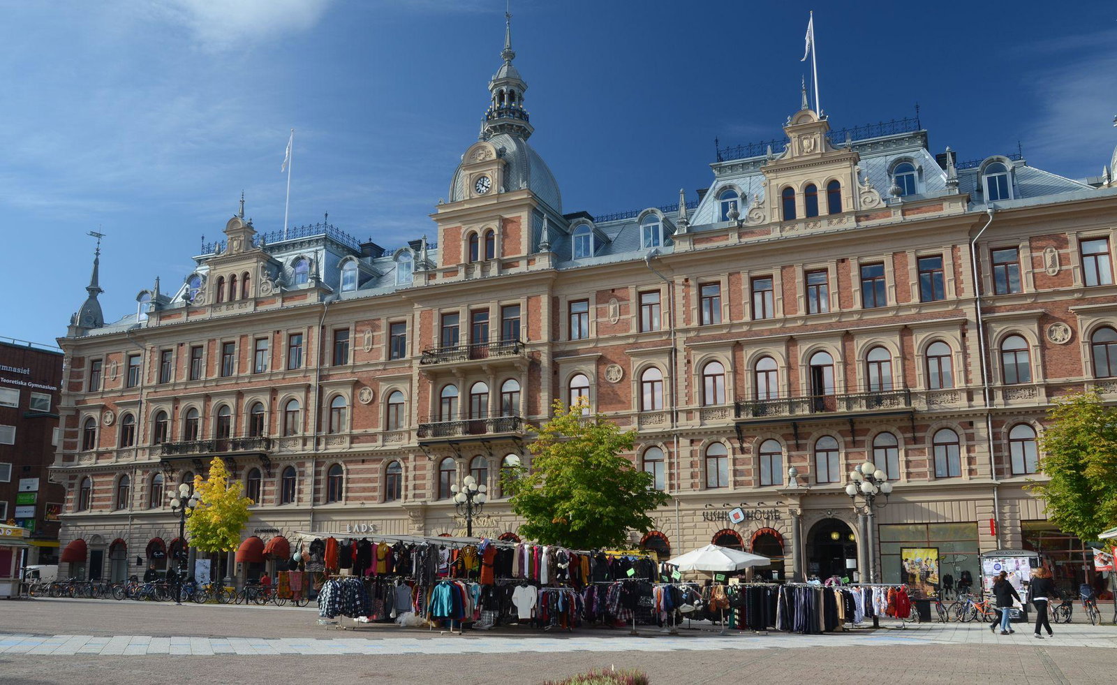 Sensommarmarknad på Stora torget