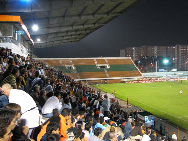 Bild av Estadio Polideportivo Sur