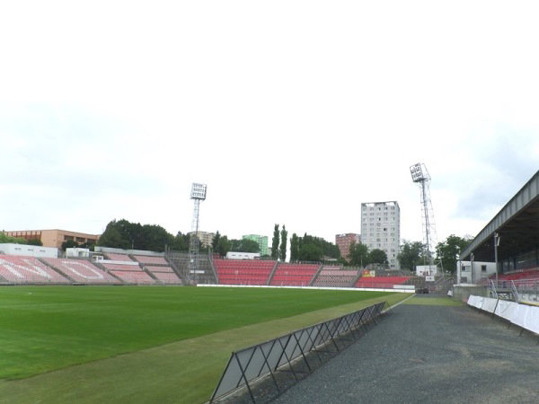 Bild av Městský fotbalový stadion Srbská