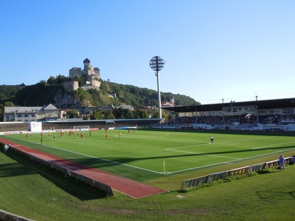 Mestský futbalový štadión Na Sihoti