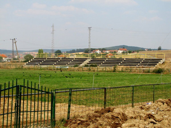 Bild av Stadiumi Rexhep Rexhepi